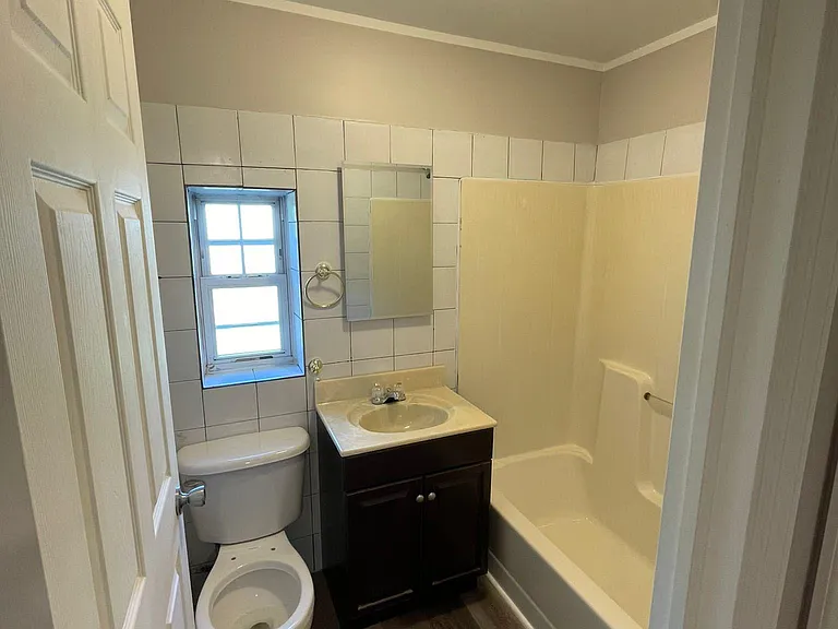 500 Jeffrey Ln #C — Photo 9
