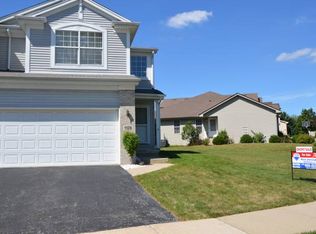 1128 E Treeline Dr, Lockport, IL 60441