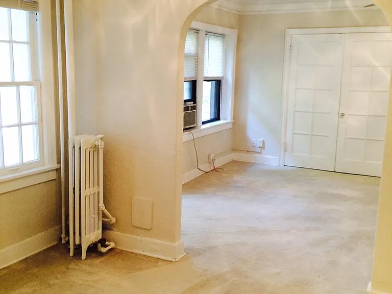 Longfellow Apartments — Photo 26