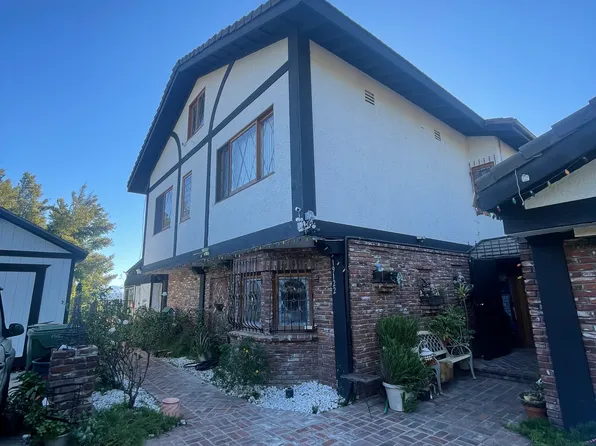 (undisclosed Address), Porter Ranch, CA 91326