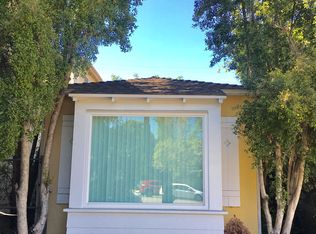 11457 Riverside Dr, North Hollywood, CA 91602