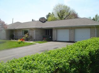 102 Clover Hill Rd, Dallastown, PA 17313