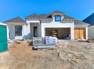 11221 S Fir Ave W, Jenks, OK 74037