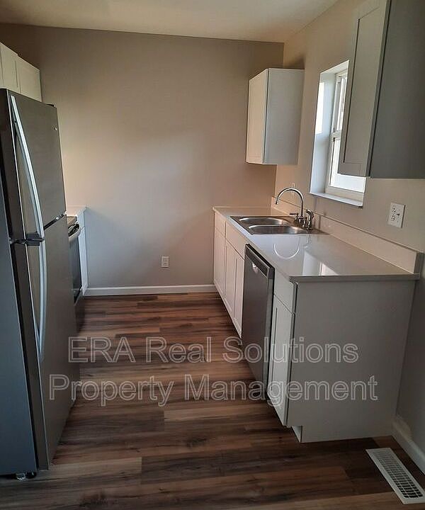 413 Howard St Wilmington OH Zillow