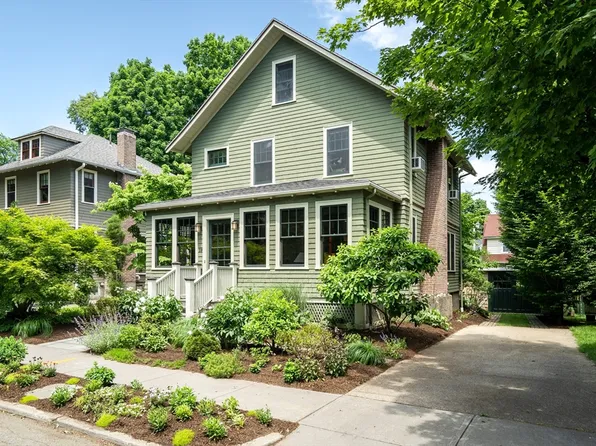 19 Eliot Ave, Newton, MA 02465