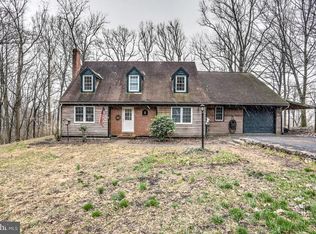 323 Dead End Rd, Lititz, PA 17543