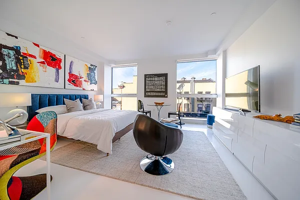 Rented by BHS Development Marketing | media 4