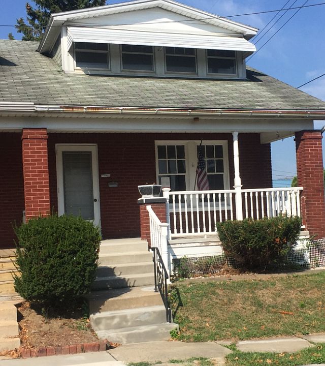 2nd image of 522 Lancaster Ave