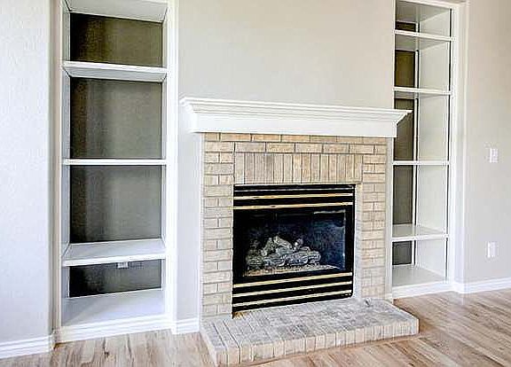 gas fireplace w/ built-ins