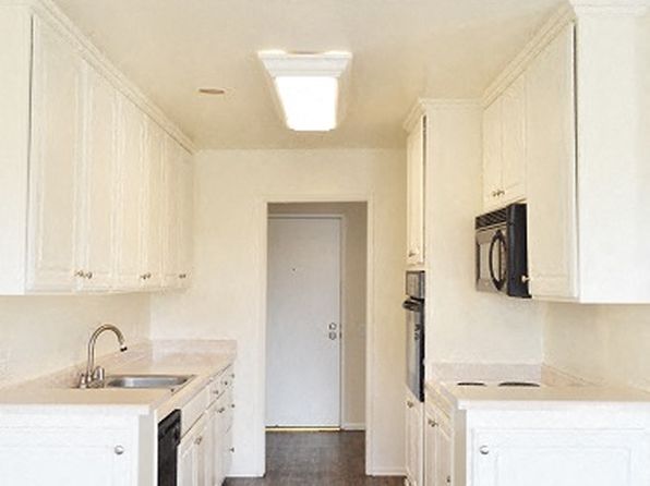 3901 Los Feliz Blvd #203