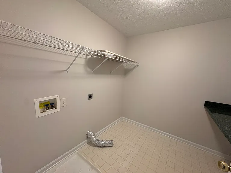 252 Masterson Station Dr — Photo 27