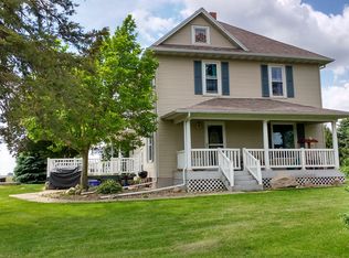 4235 W Shaulis Rd, Cedar Falls, IA 50613