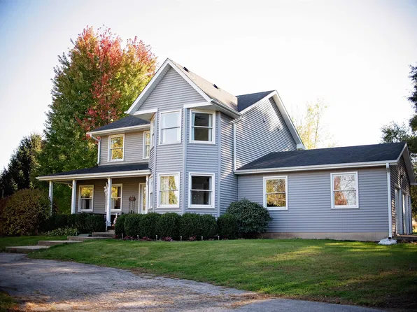 15959 E Rachel Ln, Davis Junction, IL 61020