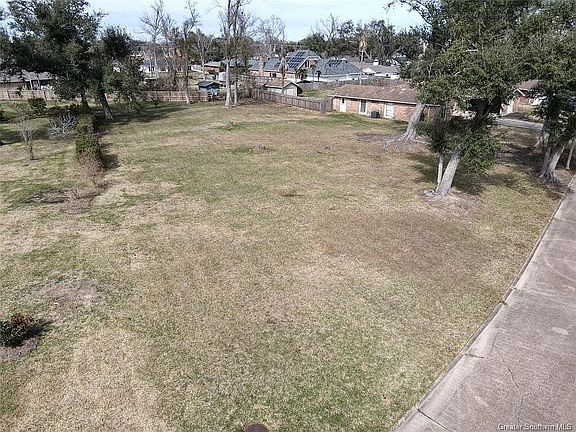 2nd image of 408 Orchard Dr
