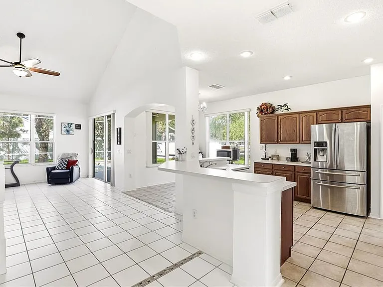 130 Westmoreland Cir — Photo 12