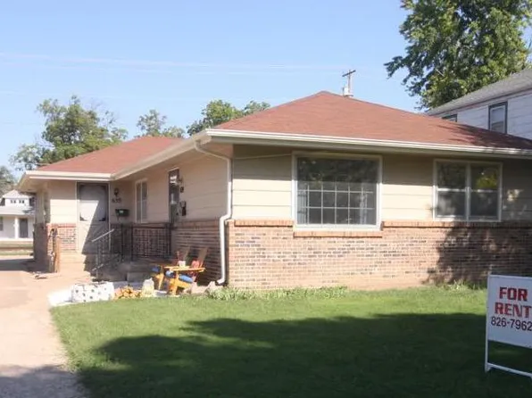 659 S 5th St APT B, Salina, KS 67401