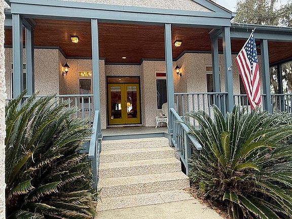 2nd image of 2713 Julienton Dr NE