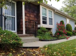 9B Cambridge Dr, Monroe Township, NJ 08831