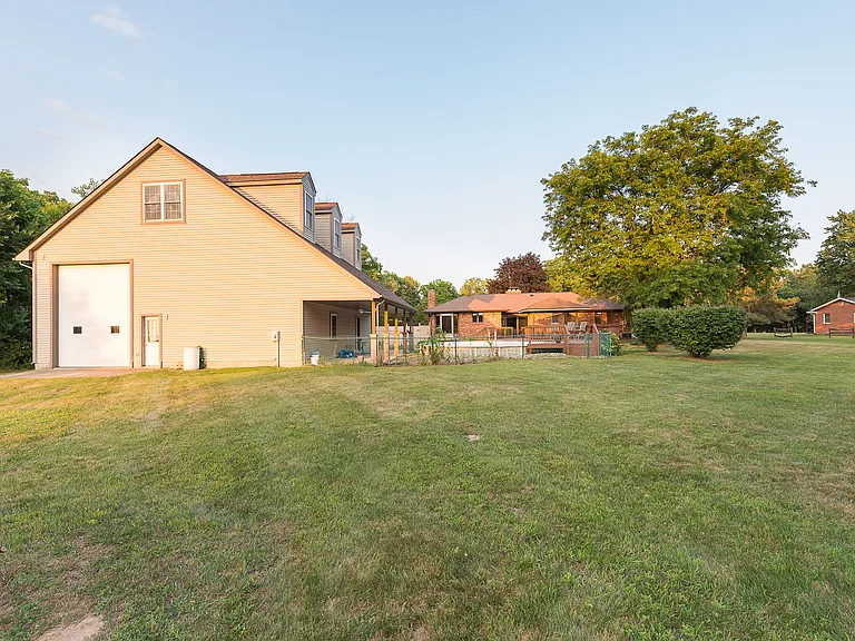 7666 Bishop Rd — Photo 56