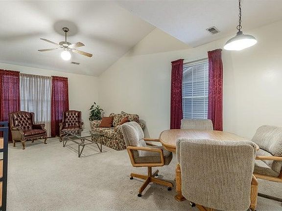 4th image of 2400 Pimlico Ct