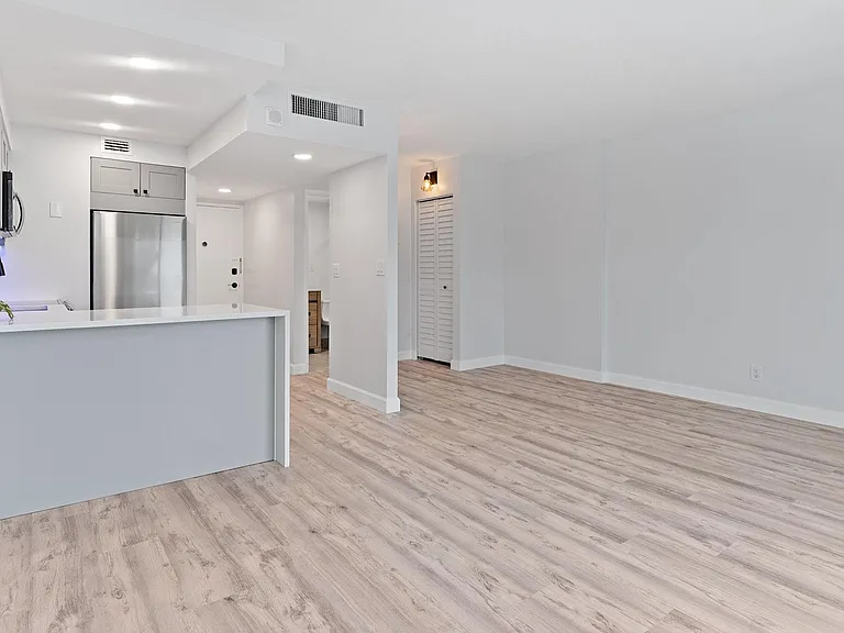 2900 NE 30th St #5D — Photo 19