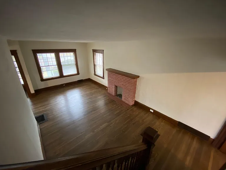 15242 Lakeshore Blvd — Photo 6