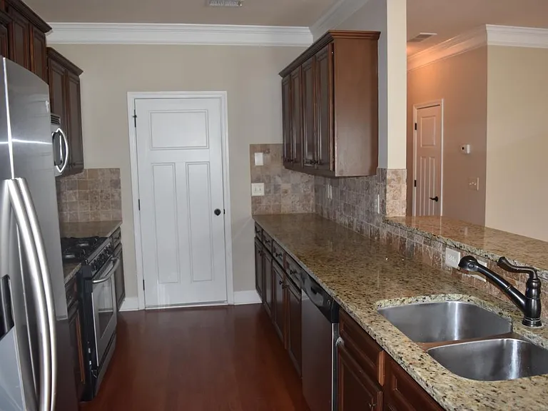 2514 Morgan Chase Dr — Photo 6