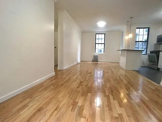 Rented by Bohemia Realty Group | media 10