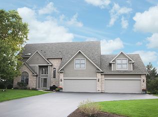 37W729 Cigrand Ct, Batavia, IL 60510