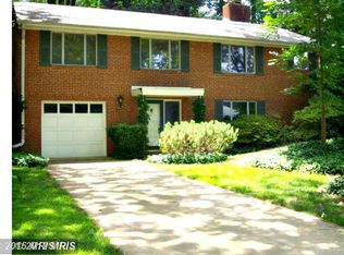 7432 Long Pine Dr, Springfield, VA 22151