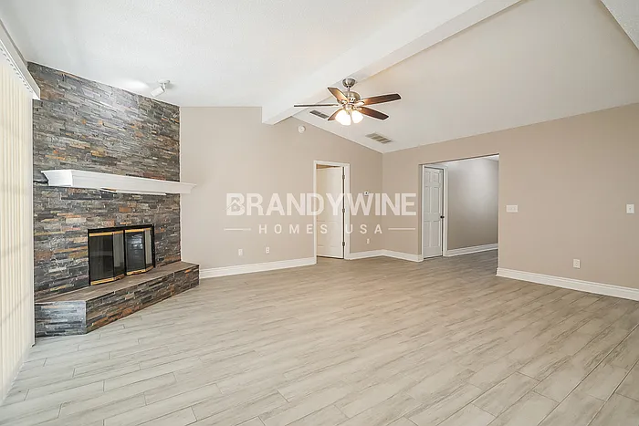 3555 Barbizon Ct — Photo 7