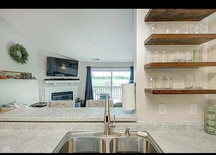 4391 Village Parkway Cir W #5 — Photo 7