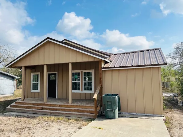 850 N Adams St, Alice, TX 78332