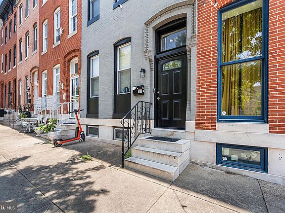 3rd image of 1617 N Broadway