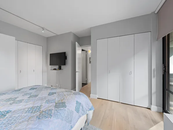 304 East 65th Street image 8 of 17