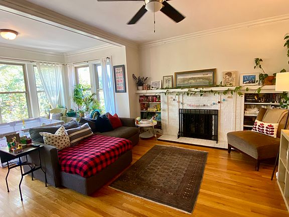 4th image of 1528 W Elmdale Ave #3