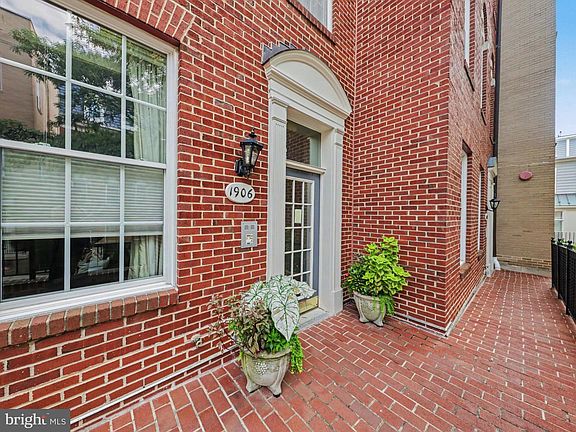 3rd image of 1906 Kalorama Rd NW #47