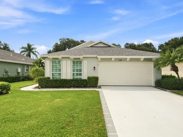 228 SW LAKE FOREST Way, Port St Lucie, FL 34986