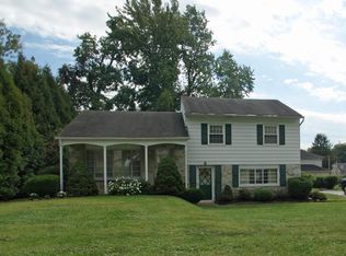 3231 Oak Rd, Huntingdon Valley, PA 19006