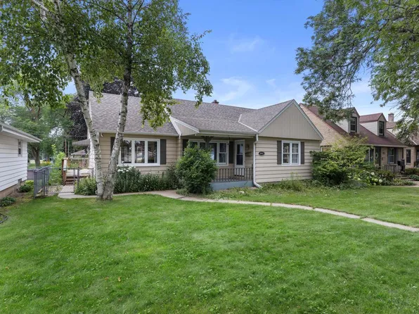 1017 South 115th STREET, West Allis, WI 53214