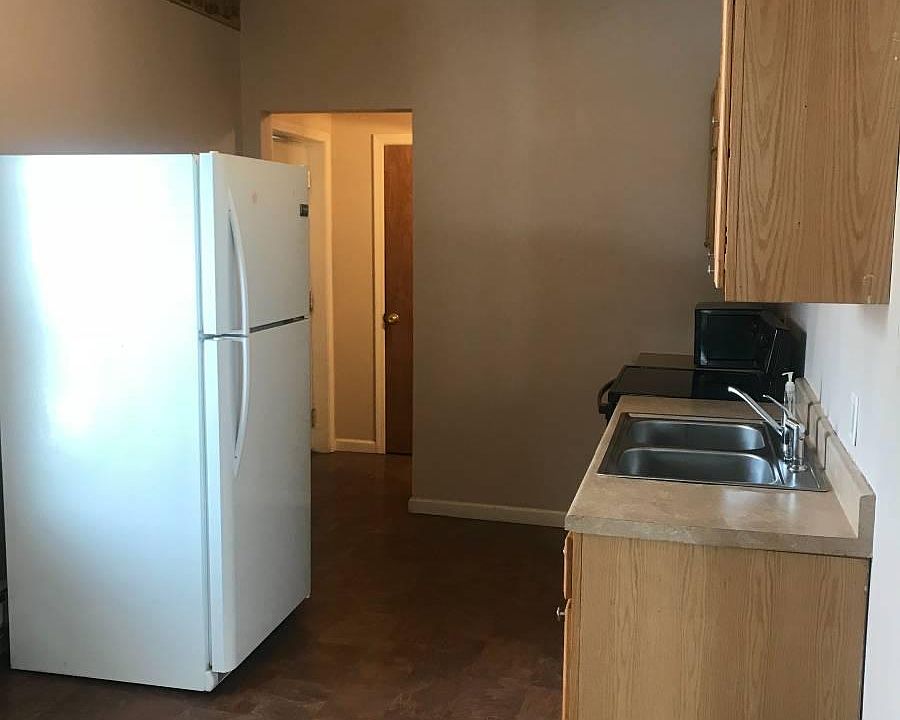 2nd image of 650 Oakdale Ave APT 3