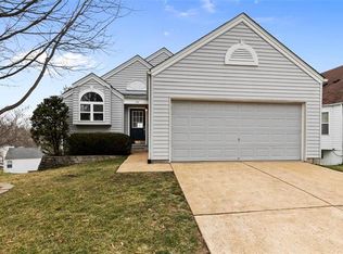 152 Cascade Circle Dr, Ballwin, MO 63021