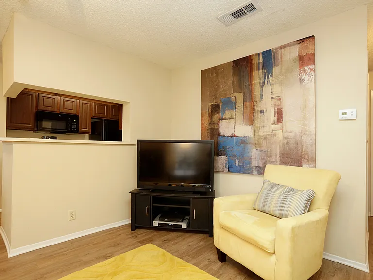 Chappell Hill Apartments — Photo 46