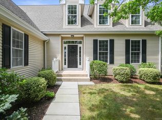 18 Kenington Rd #18, Avon, CT 06001