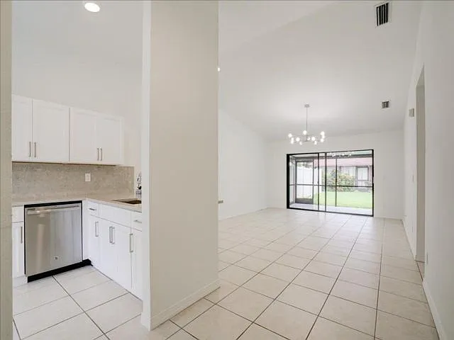 3 Fawlkland Cir — Photo 3