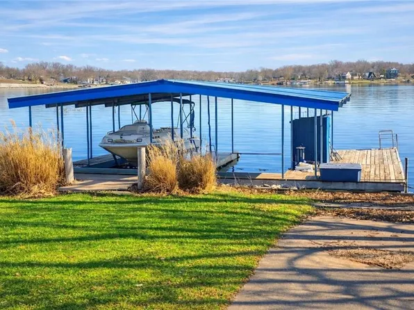 1656 Lake Viking Ter, Gallatin, MO 64640
