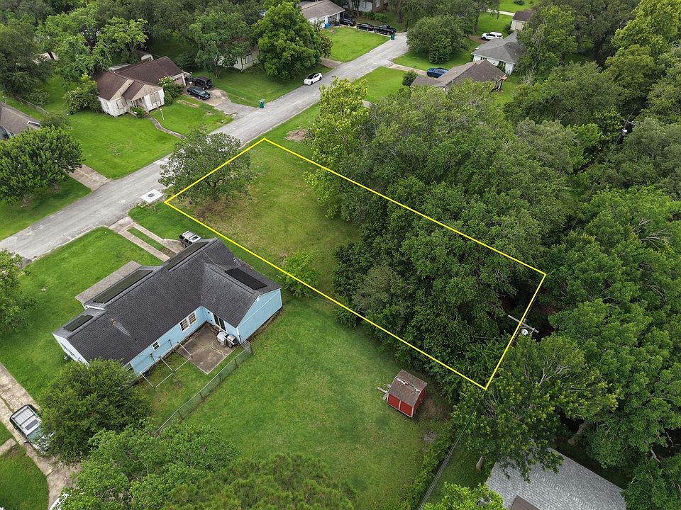 1st image of 2320 Meadow Ln