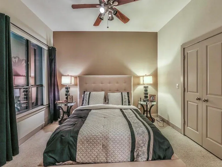 1901 Post Oak Blvd #1406 — Photo 10