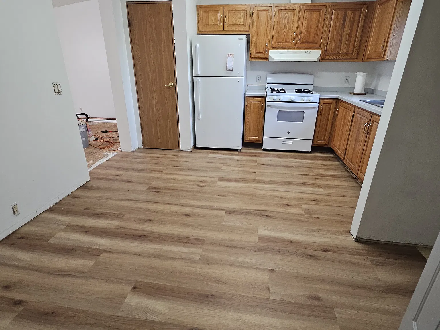 2 bed, 700 sqft, $1,250 — Photo 3