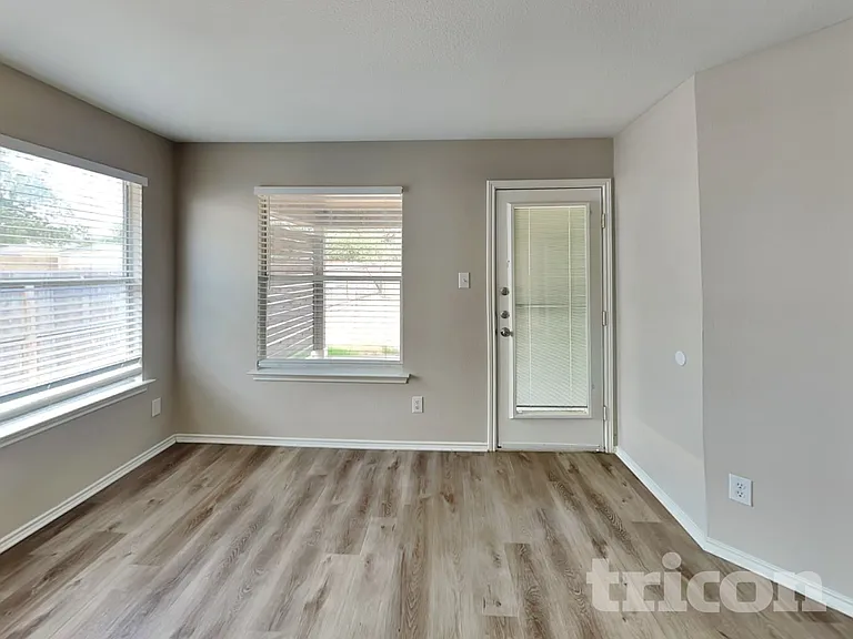 231 Cardinal Way — Photo 2